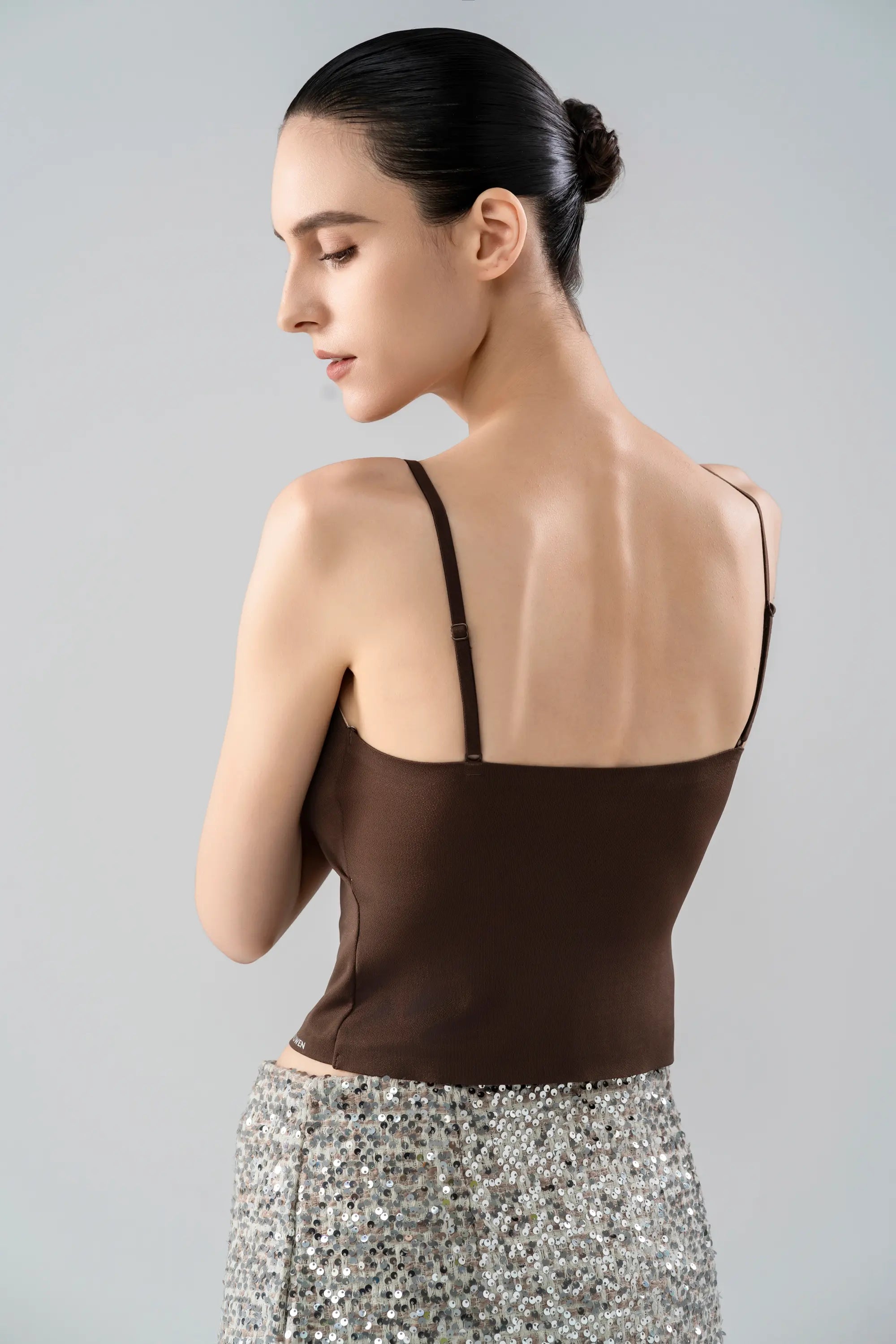 KISSY RUWEN ノンワイヤー スイートキャミトップブラ ブラウン、快適な着心地のキャミソール型ブラトップ